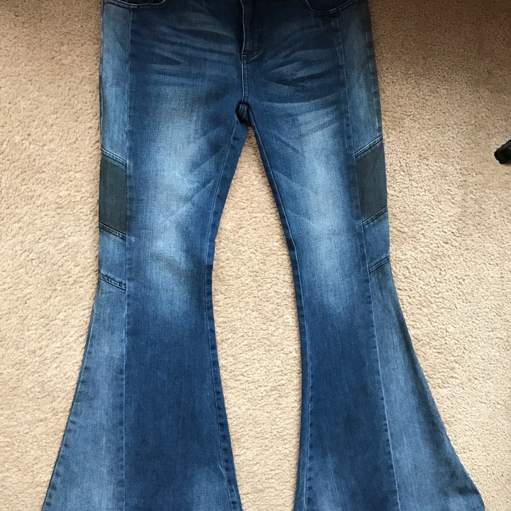 🔴SOLD Free People flare jeans Sz 28 - Picture 3 of 4
